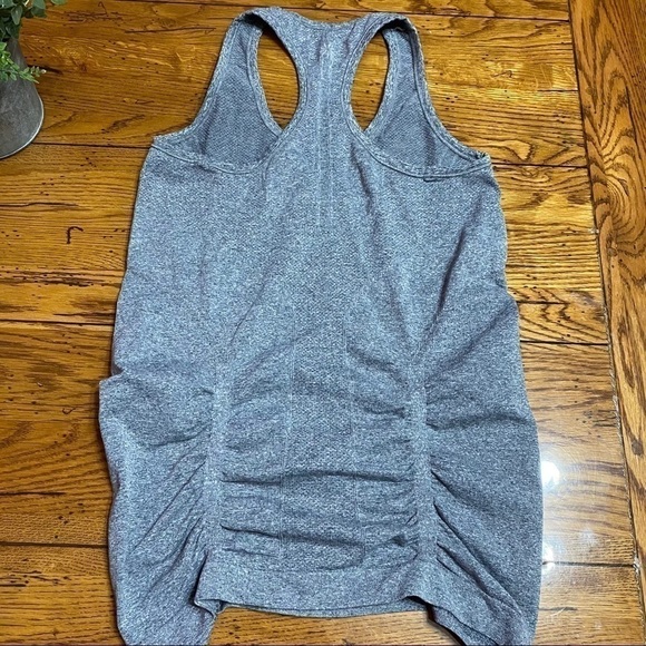 ATHLETA BARE TO RUN KNICKER Black & Momentum Tank - Picture 6 of 10